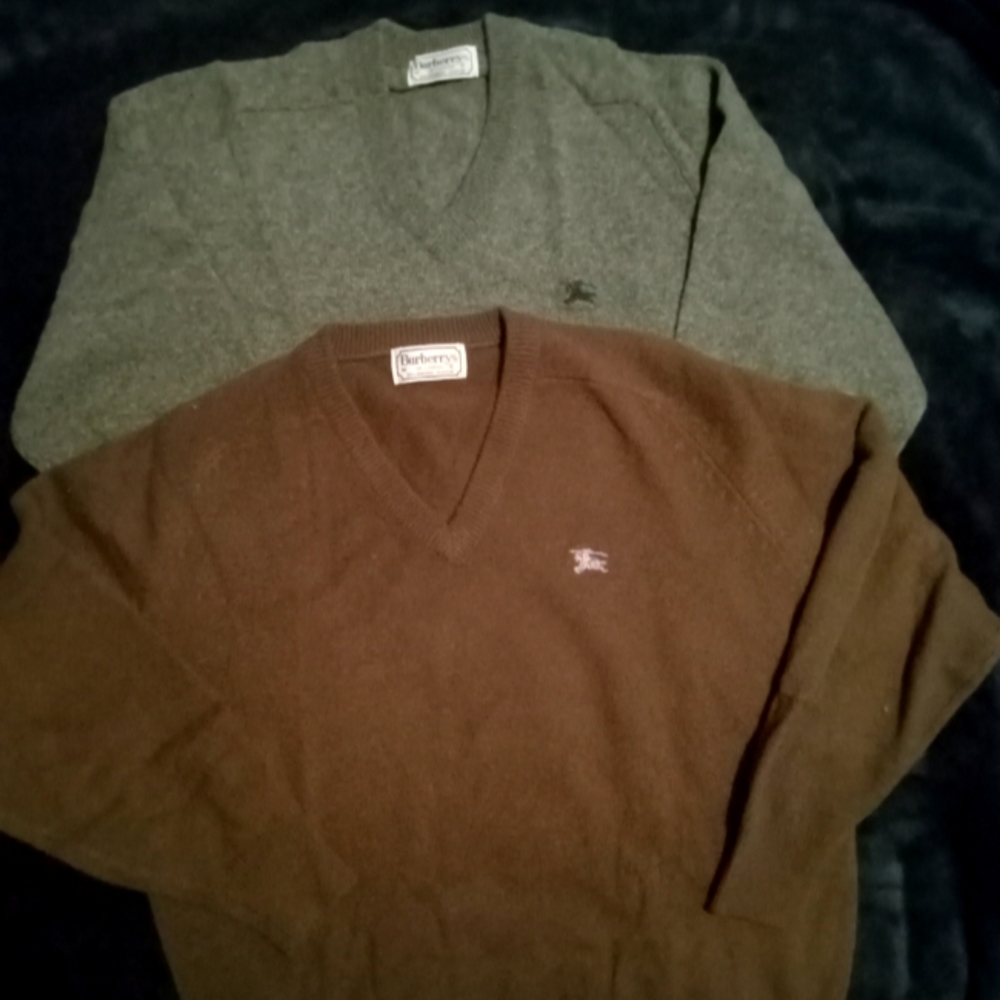 Burberry Mens v-neck sweaters